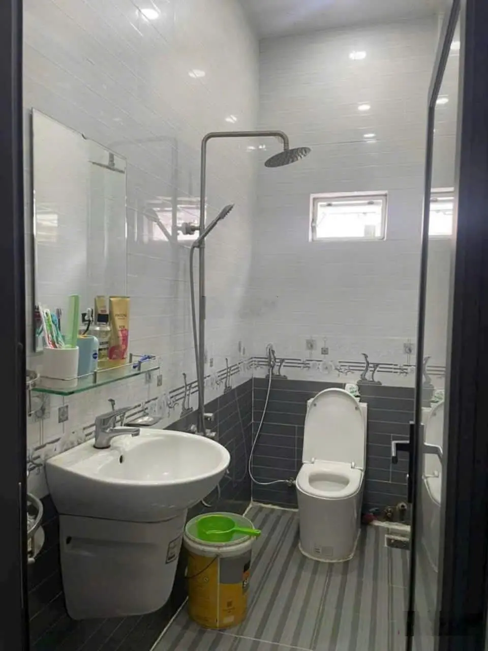 Bán nhà 3 tầng hẻm ô tô thông TTTP đường Lê Hồng Phong, Nha Trang, gần UBND phường Phước Hải