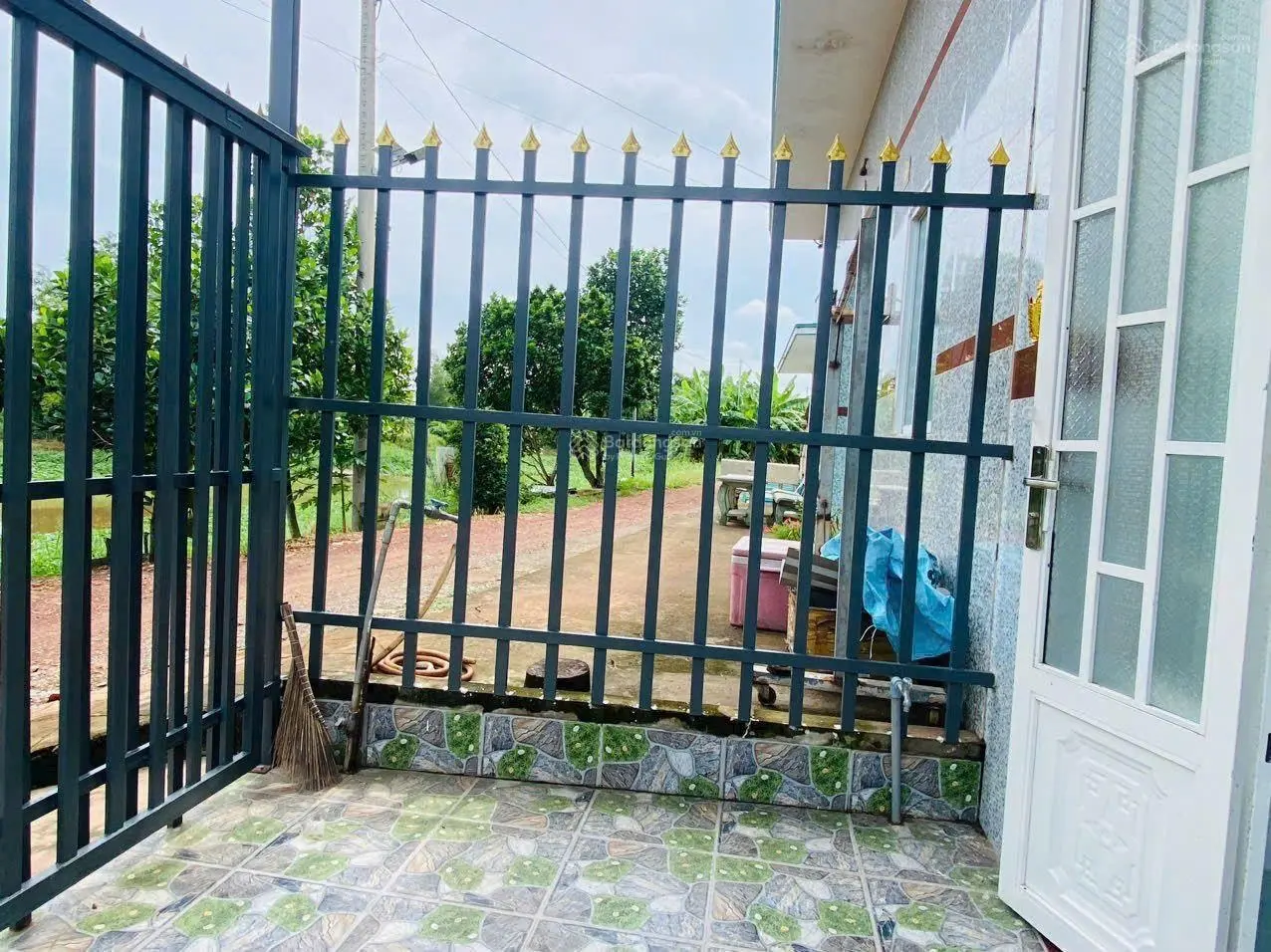 Bán nhà cấp 4 đường đê Mồng Gà tt Cần Giuộc