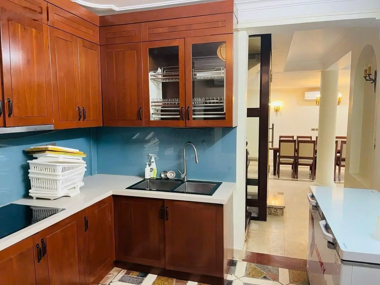 Bán nhà phố Xuân Diệu 120m2 MT 8m x 6 tầng giá 24,5 tỷ