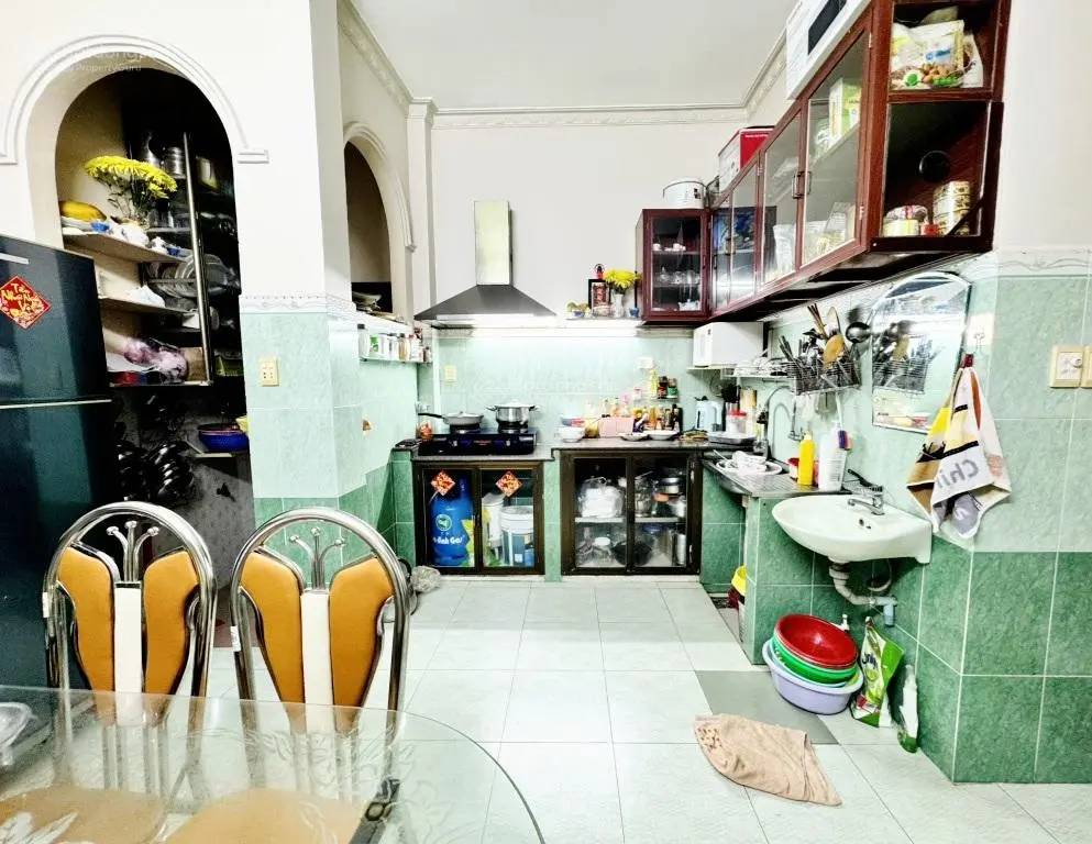 Nhà Nguyễn Lâm, sát vách Quận 1, 5 tầng BTCT, hẻm xe hơi thông, Phường 3, Bình Thạnh