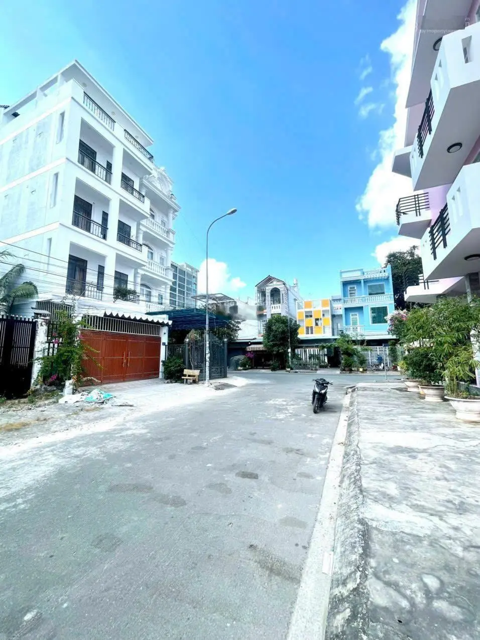 BÁN NHÀ 1 TRỆT 4 LẦU đường số 9 KDC Xây Dựng - Q Cái Răng TP Cần Thơ