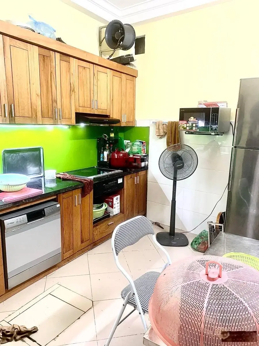 Cần bán nhà riêng Khương Đình! Nhà đẹp, gần phố, ngõ 2,5m, 2 thoáng, chỉ 6x tỉ.