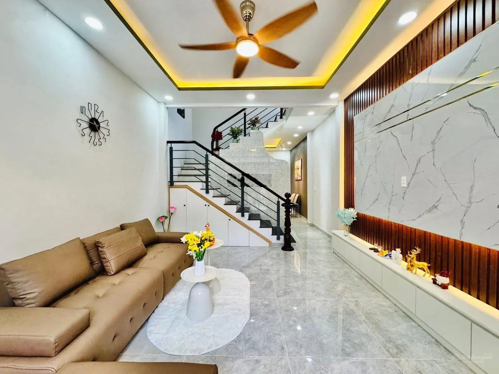 Ngân hàng thanh lý nhà 4 x 20m đúc 4 tầng - ngay mặt tiền tỉnh lộ 10 tiện kinh doanh buôn bán