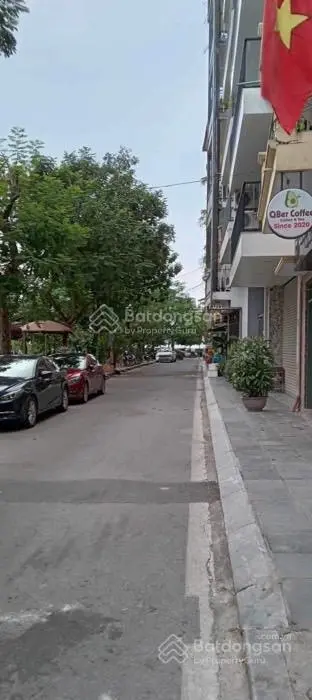 Bán nhà Lâm Du Bồ Đề, ngõ nông - thông, nhỉnh 9 tỷ, 47m 5 tầng mặt tiền 4m.Lh 0843125777.