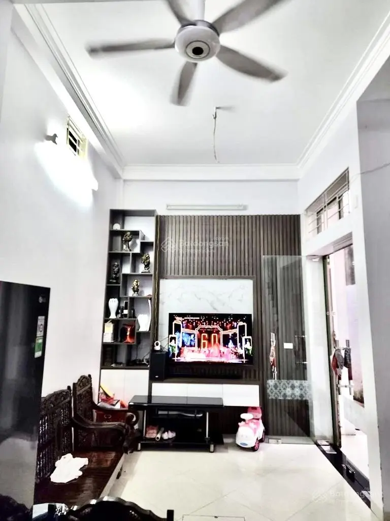 Rẻ nhất phố Quang Trung Hà Đông, vài bước ra phố, DT cực rộng 54m2 x 4 tầng, 4PN, giá 4,8 tỷ