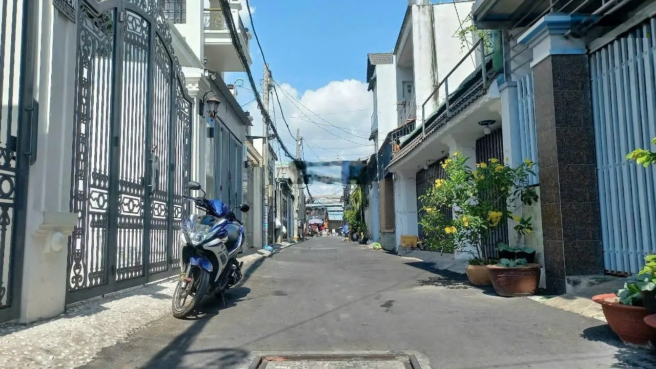 Bán nhà 2 lầu hẻm Số 30, đường Hiệp Bình, Hiệp Bình Chánh, thành phố Thủ Đức