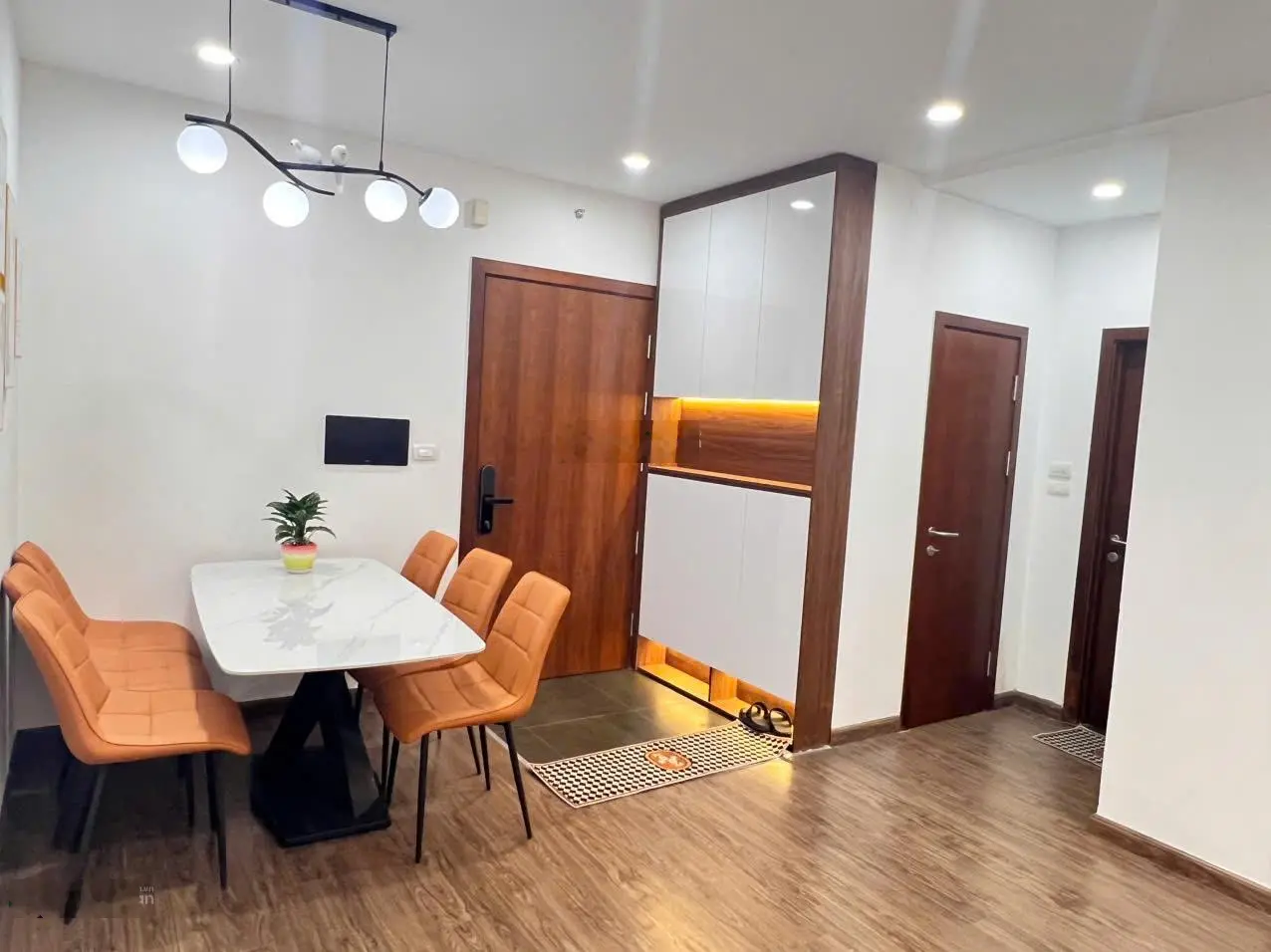 Chính chủ cần bán căn hộ 95m - 3PN - 2WC-Full NT (như hình) Eco LAke View 32 Đại Từ 0989 996 ***
