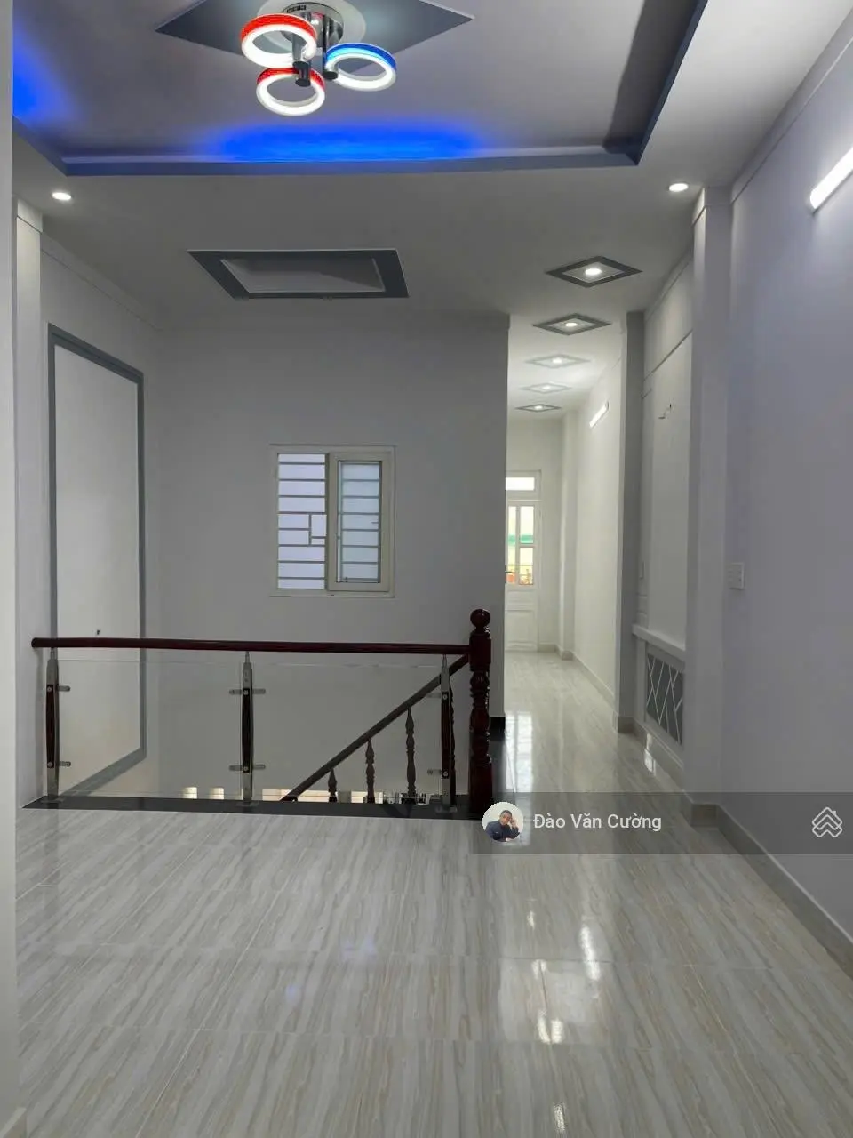 Nhà chính chủ bán gấp 3,45 tỷ ngay trung tâm hành chính Dĩ An DT 72m2 1 trệt 1 lầu 3p ngủ. Sổ riêng