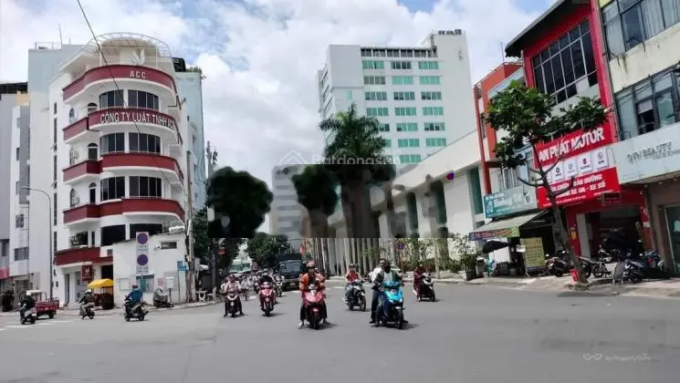Siêu phẩm dòng tiền 6%/năm! Cần bán khách sạn MT Hoàng Việt, Tân Bình - DT 9x19m, 10 tầng, chỉ 39tỷ