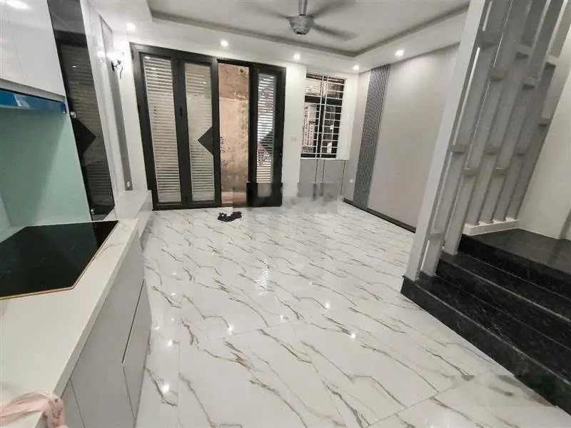 Chính chủ bán gấp nhà Phố Kim Ngưu gần Lò Đúc, giá 5,6 tỷ, 31m2, 4 tầng, 3 phòng ngủ,tặng nội thất