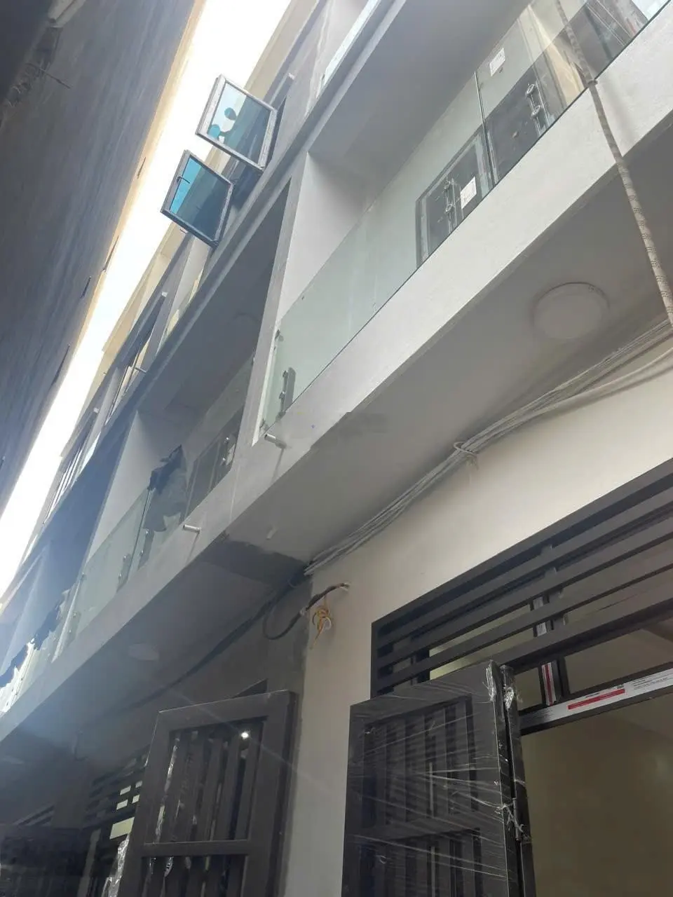 Chính chủ gửi bán nhà 5 tầng tổ 2 Thanh Lãm ngay bến xe Yên Nghĩa Hà Đông. Nhỉnh 3 tỷ x