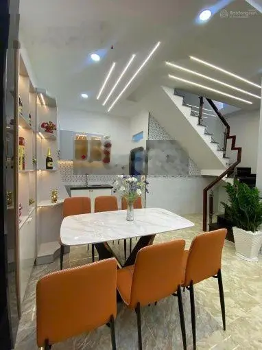 Bán gấp nhà Bùi Minh Trực, Q8 40m2, gần siêu thị, công viên, SHR, HXH. LH 0922811690 Ngân