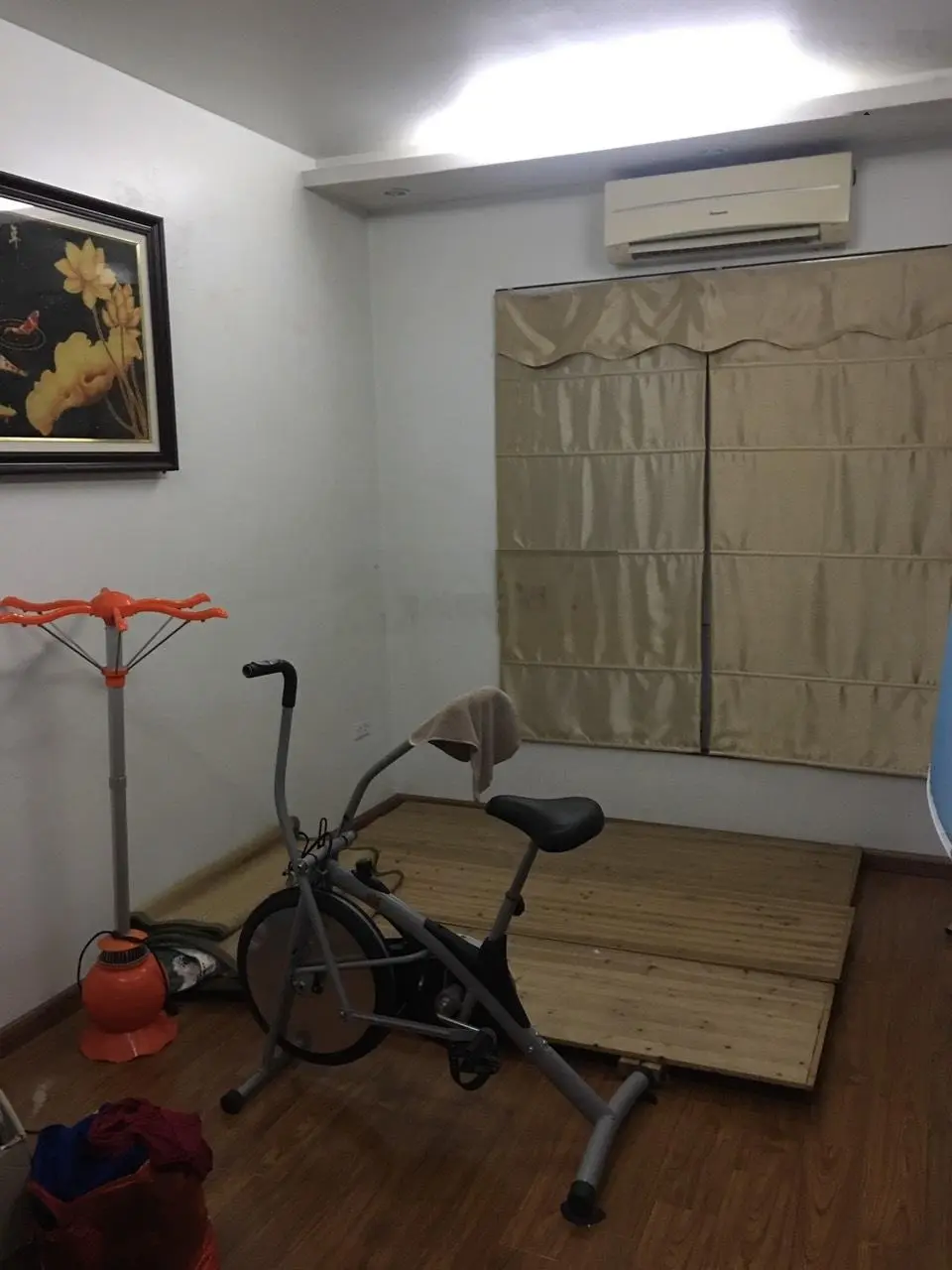 Mặt phố Thạch Bàn ô tô tránh - kinh doanh đỉnh 98 m2 4 tầng 22 tỷ