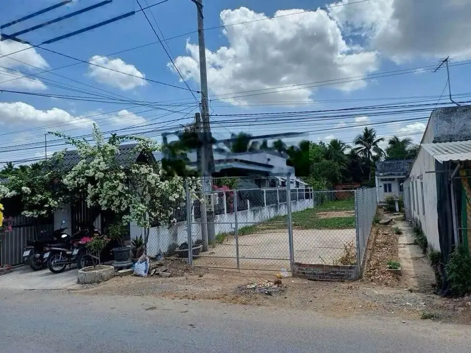 Chính chủ cần bán 120m2 đất giá 445tr cách chợ bến tre 100m ở đường Phan Đình Phùng có SHR