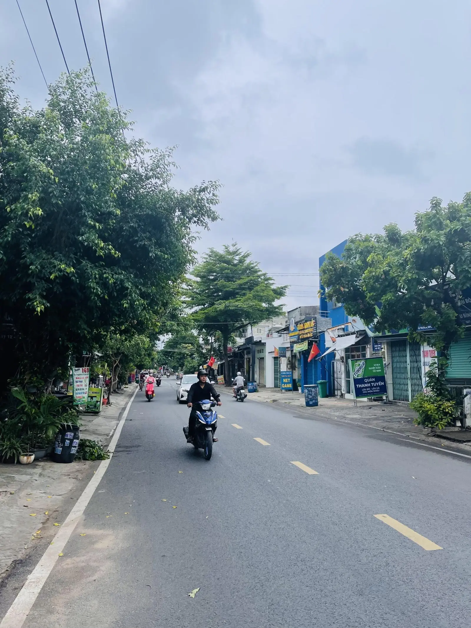 Bán Mặt Bằng KD Mặt Tiền Lê Thị Hoa Bình Chiểu DT: 220m2 Giá 14 Tỷ 800