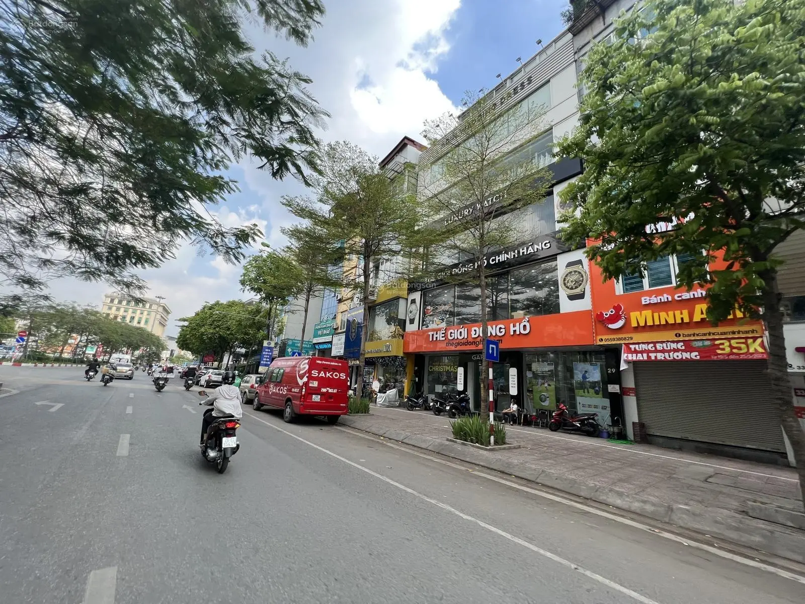 Bán nhà mặt phố Liễu Giai 290m2, mặt tiền 8m, nhà 2 tầng cũ giá 107 tỷ