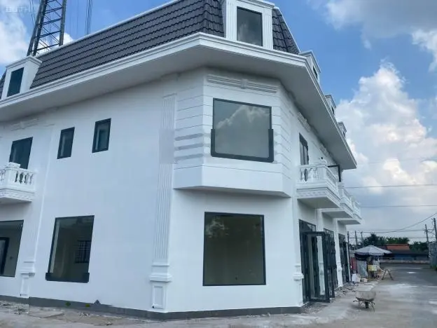 Bán nhà 1 trệt 1 lầu phong cách châu âu tân cổ điển