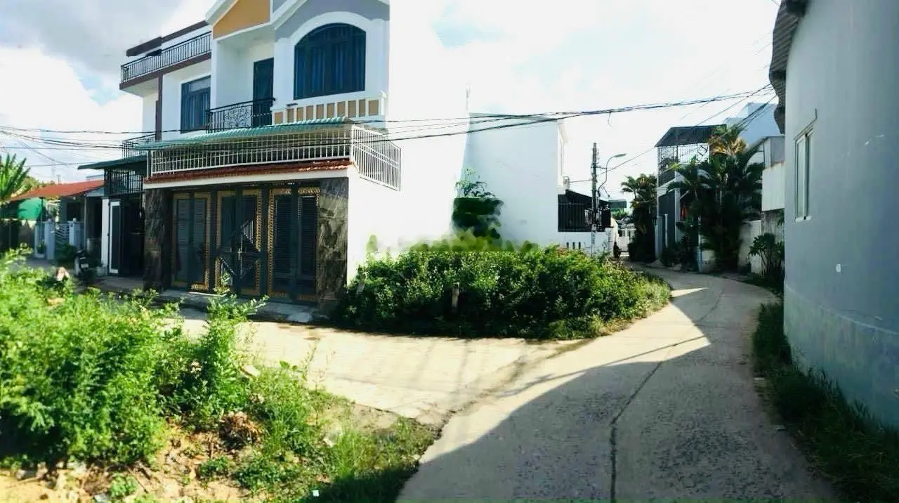 Bán đất 2 mặt tiền đường gần chợ Ga Vĩnh Thạnh - Nha Trang