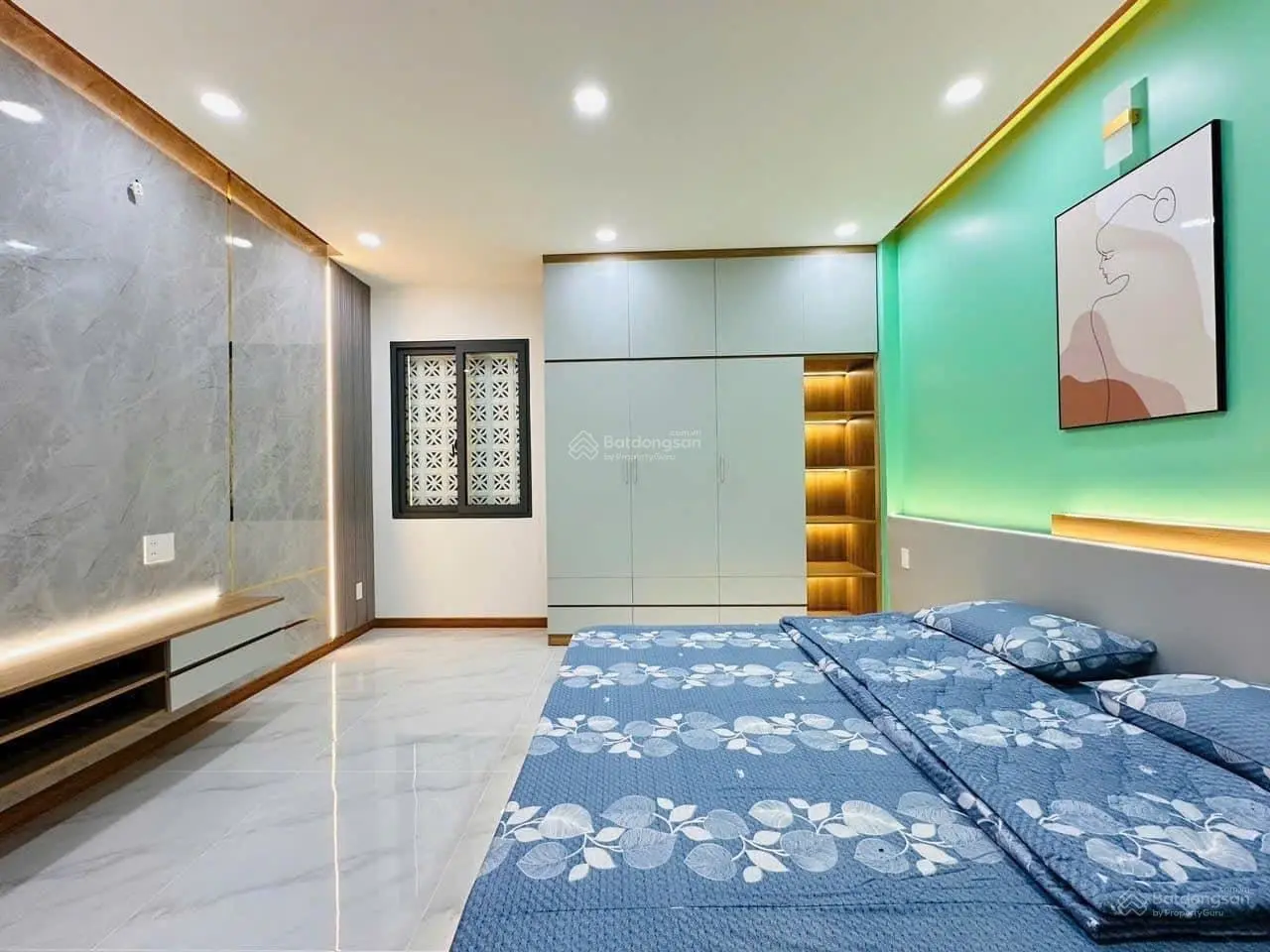 Cần tiền bán gấp nhà hẻm xe hơi Hoa Lan, Phường 7, Phú Nhuận. Giá chỉ 4,4 tỷ. 0906 806 *** Thuý Ngân