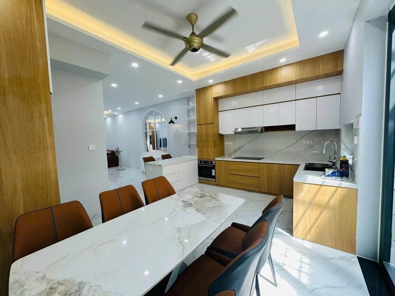 Nhà đẹp tại KDT Mỹ Gia Capella Nha Trang gần hồ bơi và có dòng tiền cho thuê sẵn
