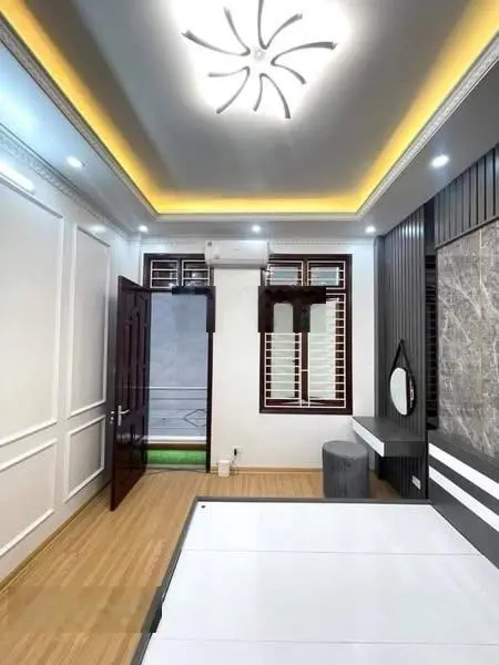 Chị chủ vựa trái cây bán nhà, ngay chợ hoa Hồ Thị Kỷ, Phường 1, Quận 10, 3PN - 3WC, sổ sẵn