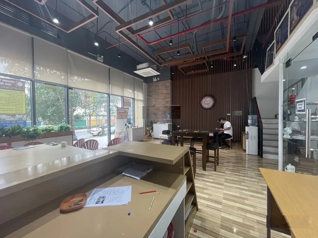 Bán Tầng 1+2 Chân Đế Shophouse 140m2 MT 9m.10,8 tỷ