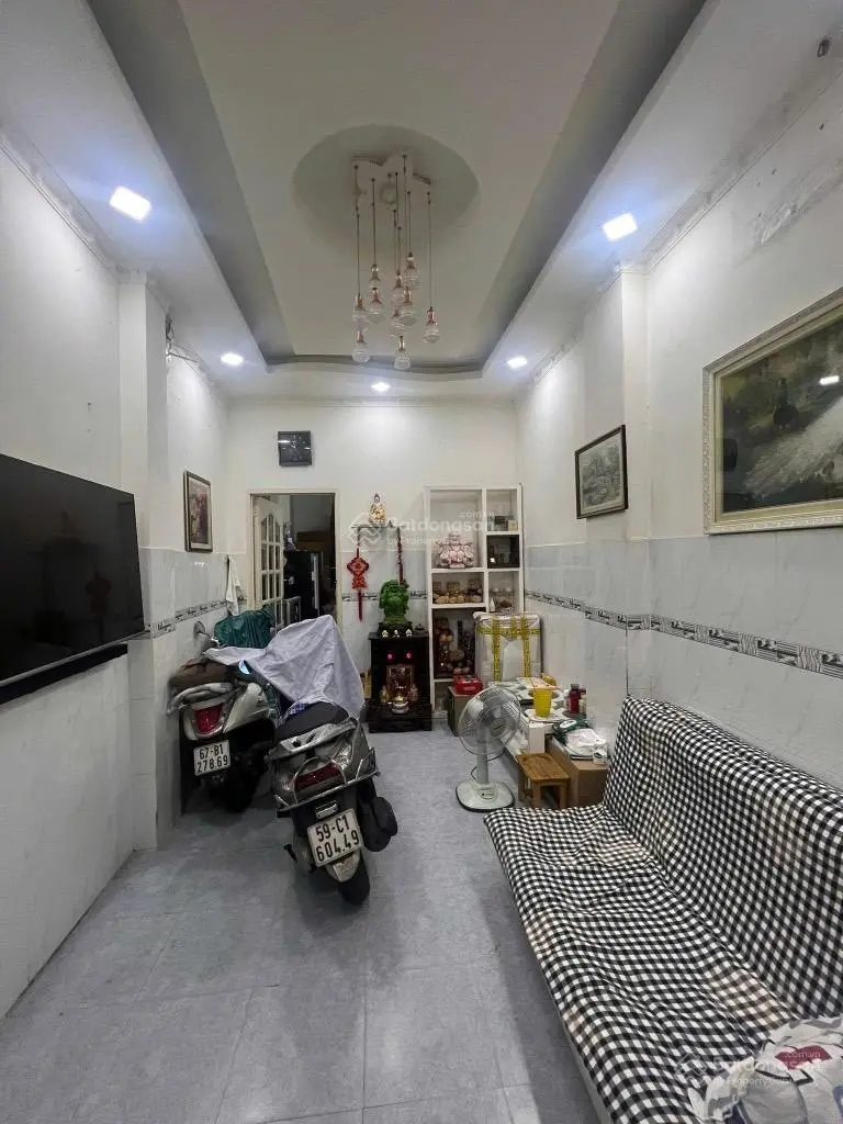 Bán nhà riêng tại Trần Bình Trọng, Quận 5, TP.HCM, giá ưu đãi chỉ với 5,5 tỷ, 32m2