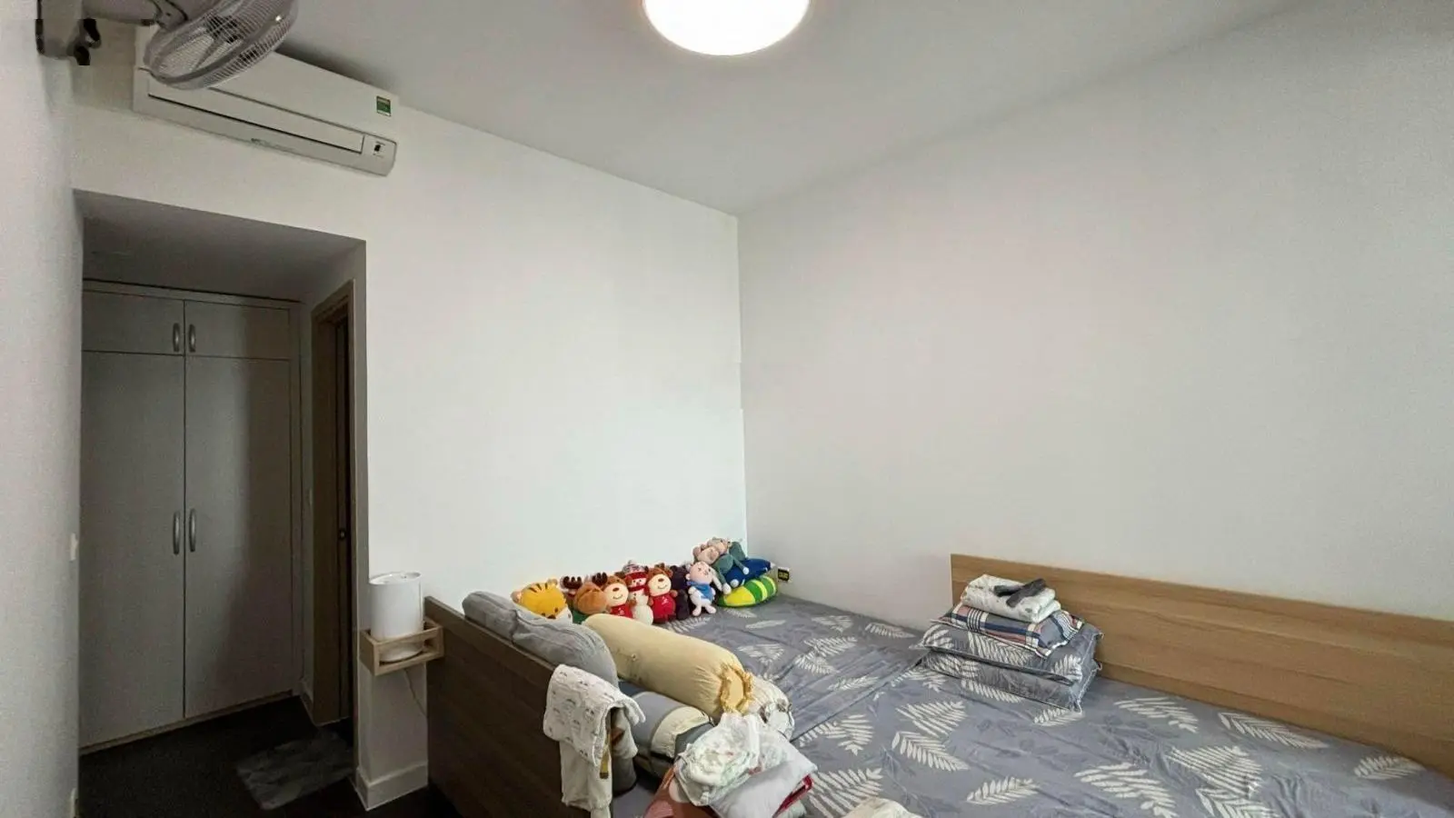 Bán căn hộ Newton Residence, 2PN, 75m2, nội thất, tầng 17, ban công Đông Nam giá: 5 Tỷ 1 TL