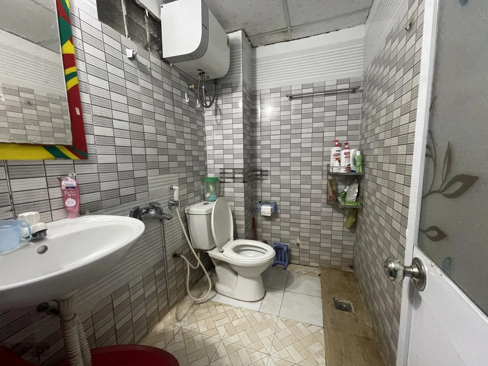 Bán Nhà Gác Lững Tôn Đản . 1 Căn Gác Đúc cuối cùng