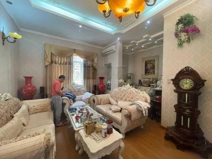 Phân lô víp siêu hiếm phố quan nhân- vỉa hè - gara, oto tránh và dừng đỗ - 2 thoáng
