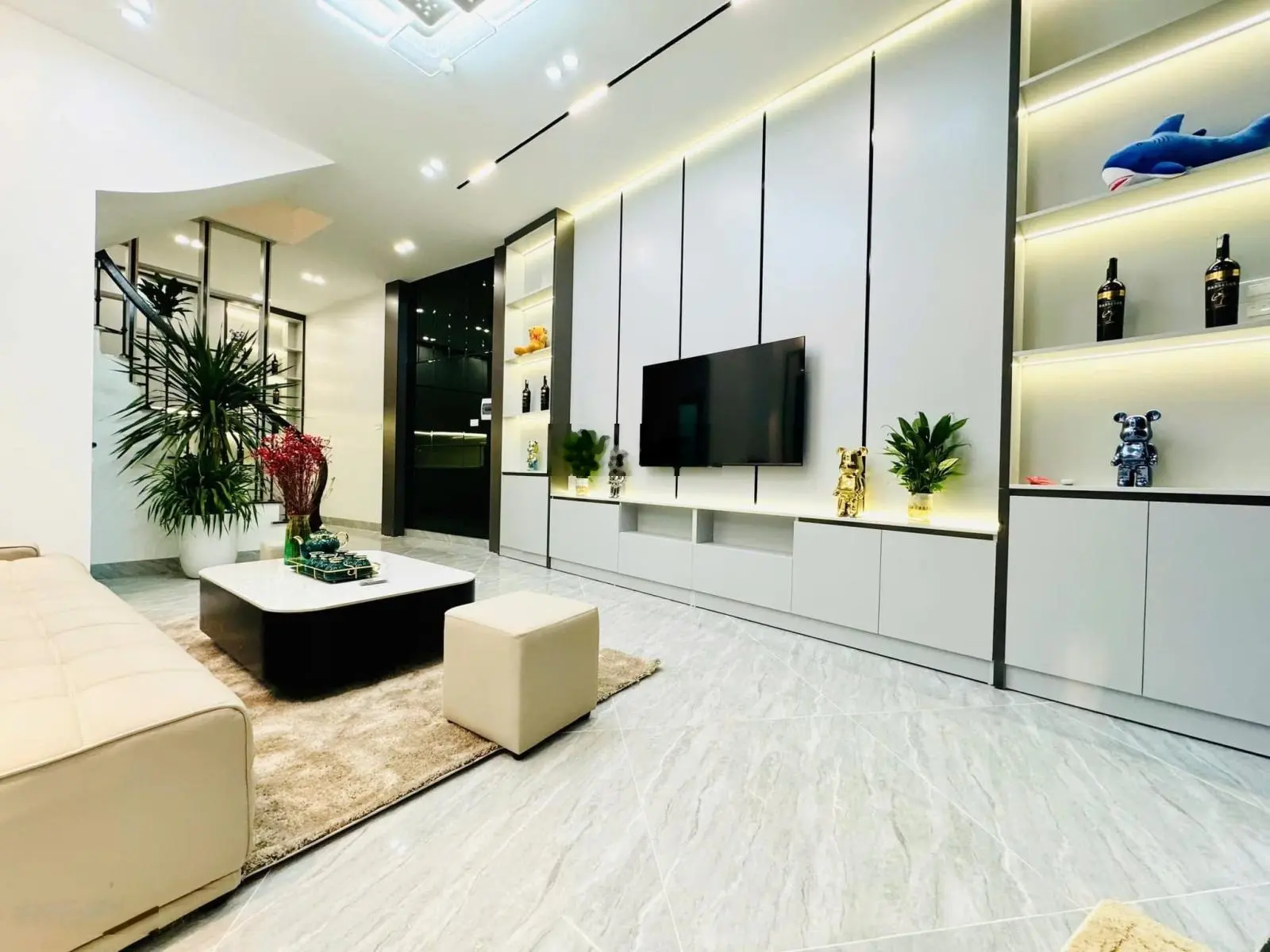 TT THANH XUÂN -Tầm tiền hiếm-5M OTO-LOGOC -NHÀ MỚI HIỆN ĐẠI-FULL NỘI THẤT-54m x 5 tầng mặt tiền 4m