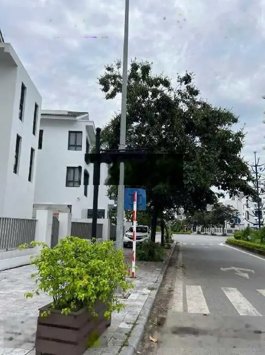 Bán gấp căn BT An Vượng 32 tỷ 180m2 nhận nhà ở ngay sẵn sổ đỏ