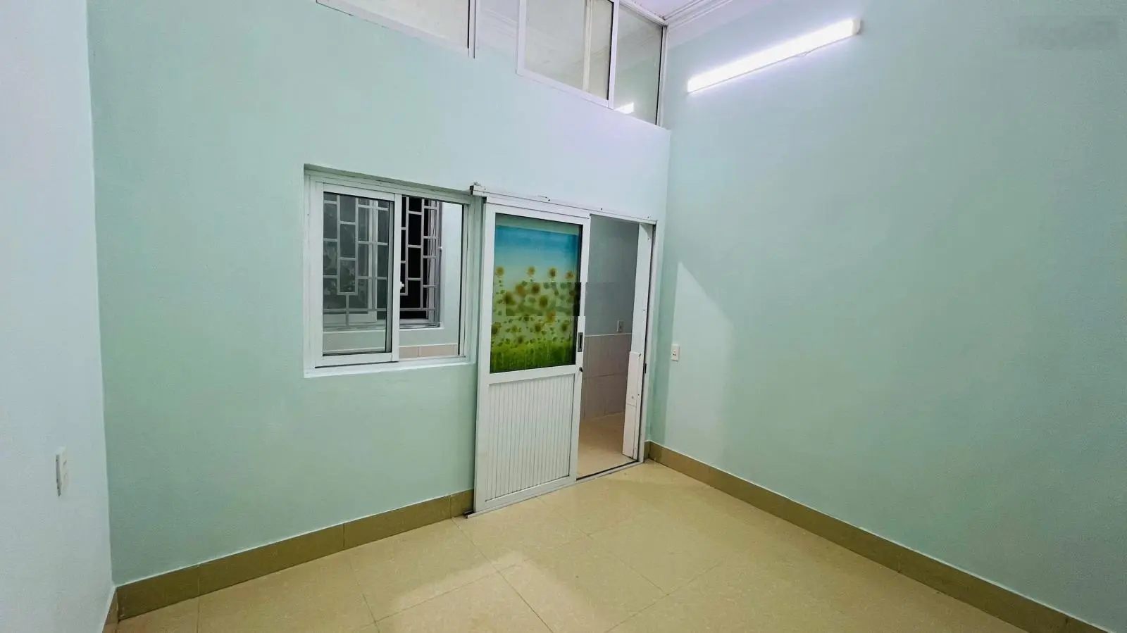 Bán căn nhà tại phường Hoàng Lâm giá rẻ 1tỷxx, gần Nam Cầu Kiền