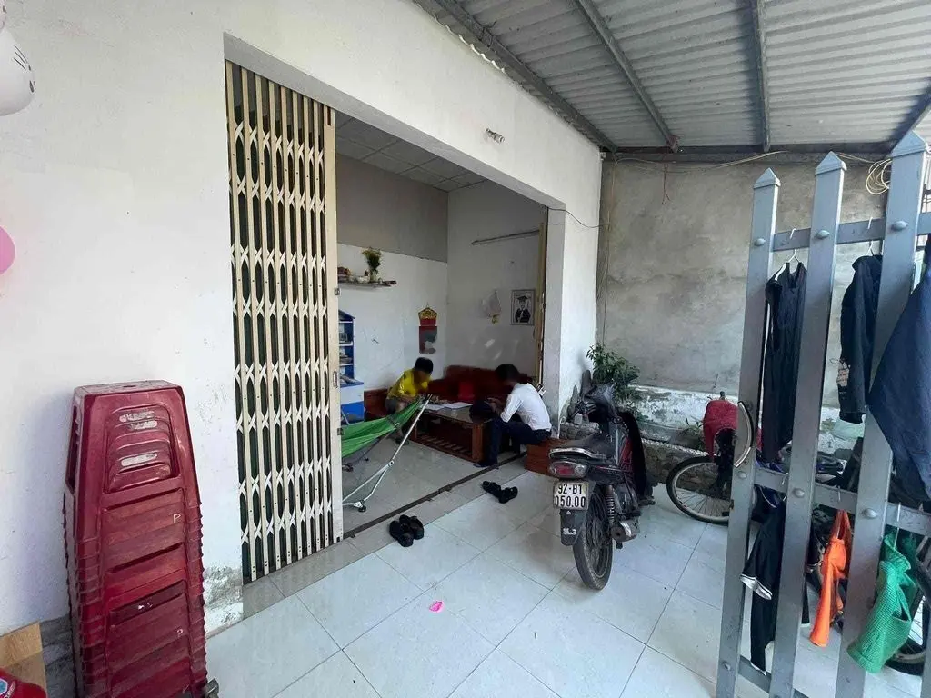 CHỈ 2TY CO NHÀ C4 KIỆT OTO TÔN ĐẢN