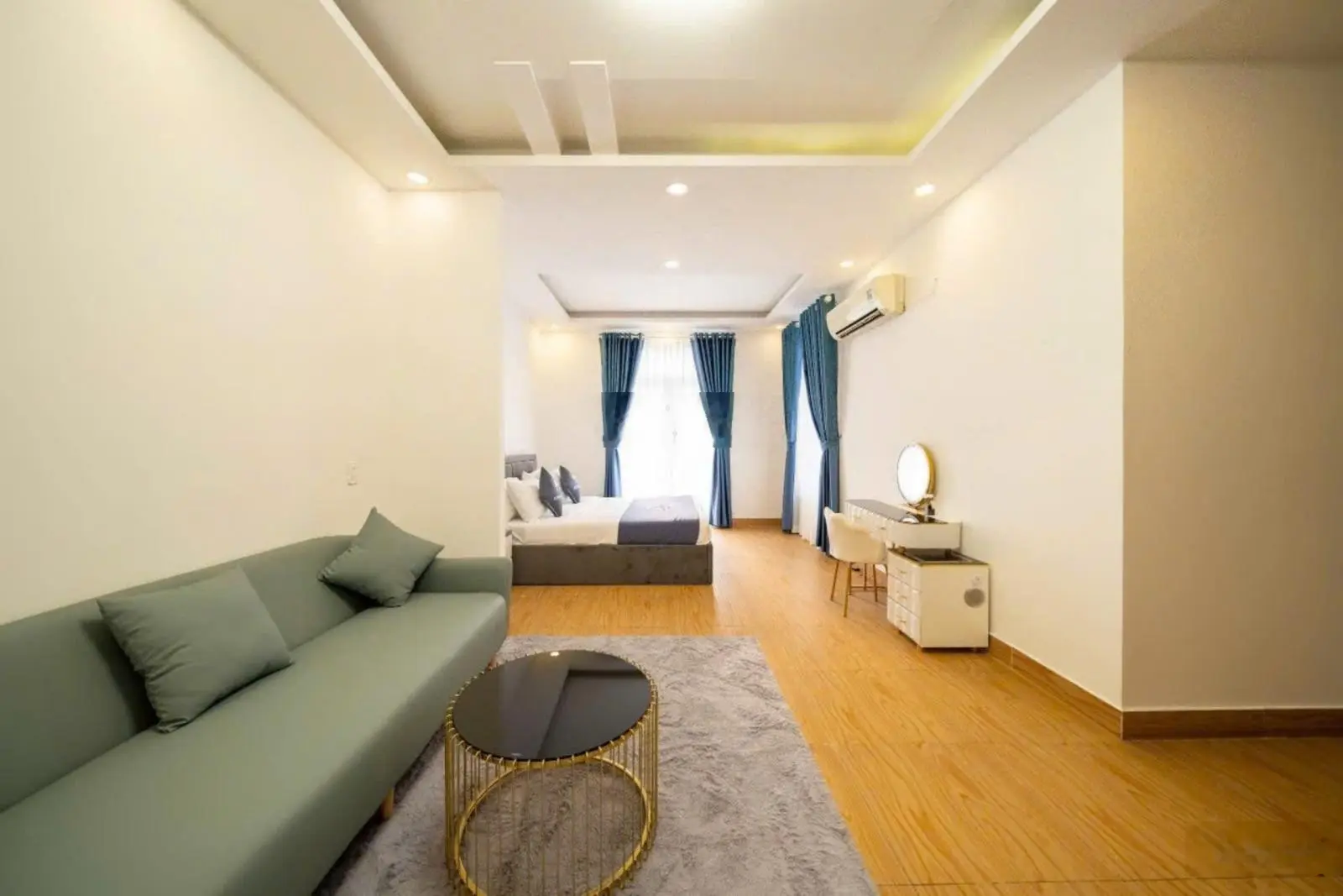 Bán biệt thự có hồ bơi phường Thảo Điền - Quận 2 - HĐT 65 triệu - hơn 200m2 - 40 tỷ