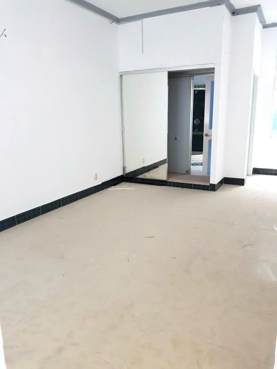 Giảm mạnh ( còn 14,5tỷ Giá củ: 16,5tỷ)NHÀ 1TRỆT 2 LẦU MẶT TIỀN ĐẠI LỘ 2 PHƯỚC BÌNH. Q9 TP Thủ Đức