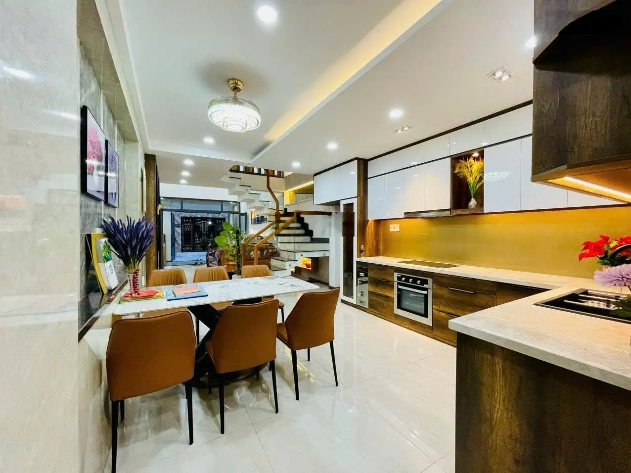 Bán nhà phố liền kề tại 68 Nguyễn Tư Giản, Gò Vấp SHR