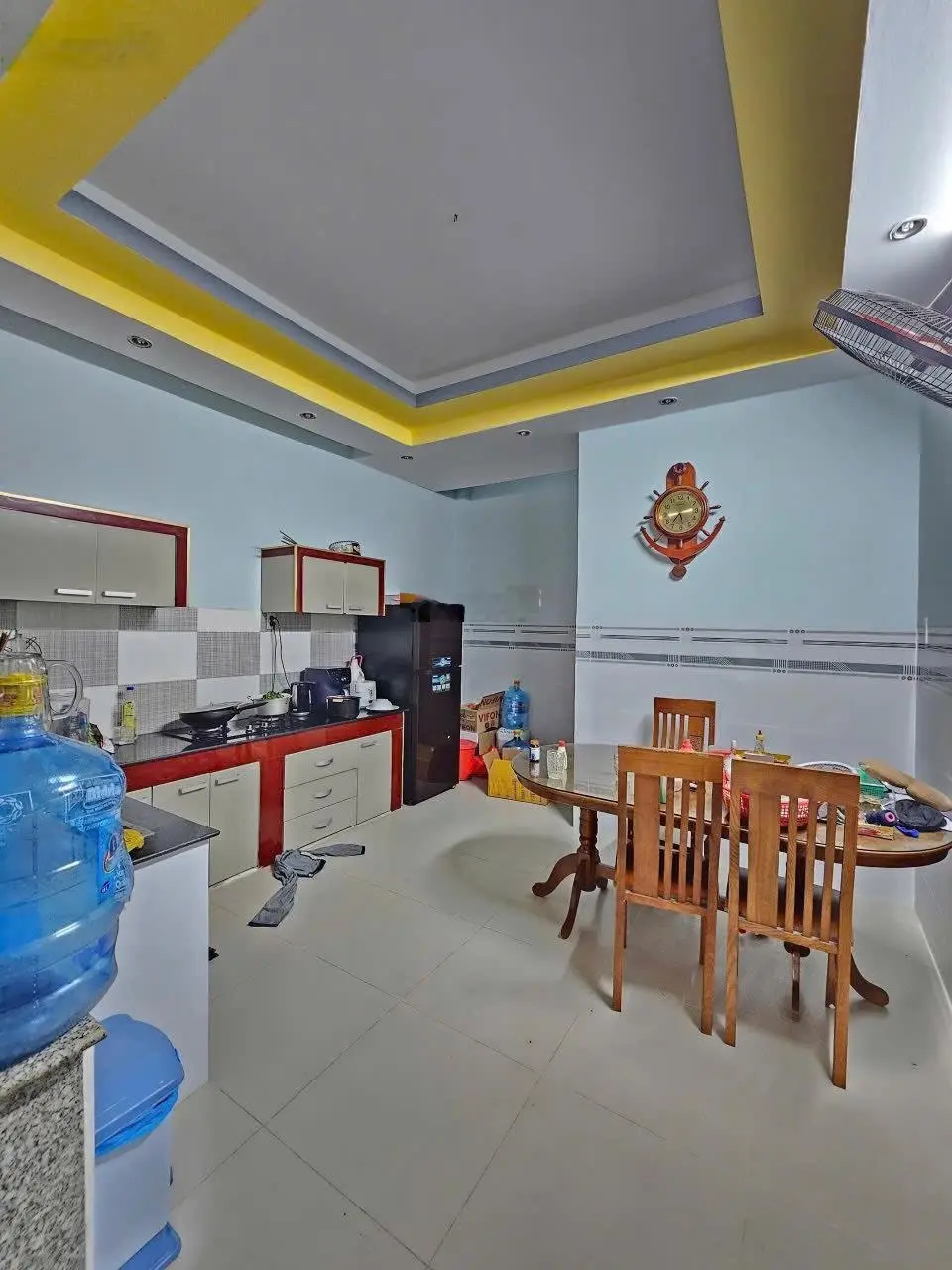 Bán gấp căn nhà ngay chợ Bình Chánh 5x20 đang cho thuê bán cửa hàng điện nước 20tr/tháng giá 1tỷ125