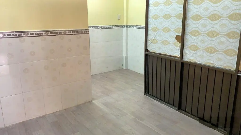 Nhà hẻm đẹp 266/10... Tôn Đản Q4