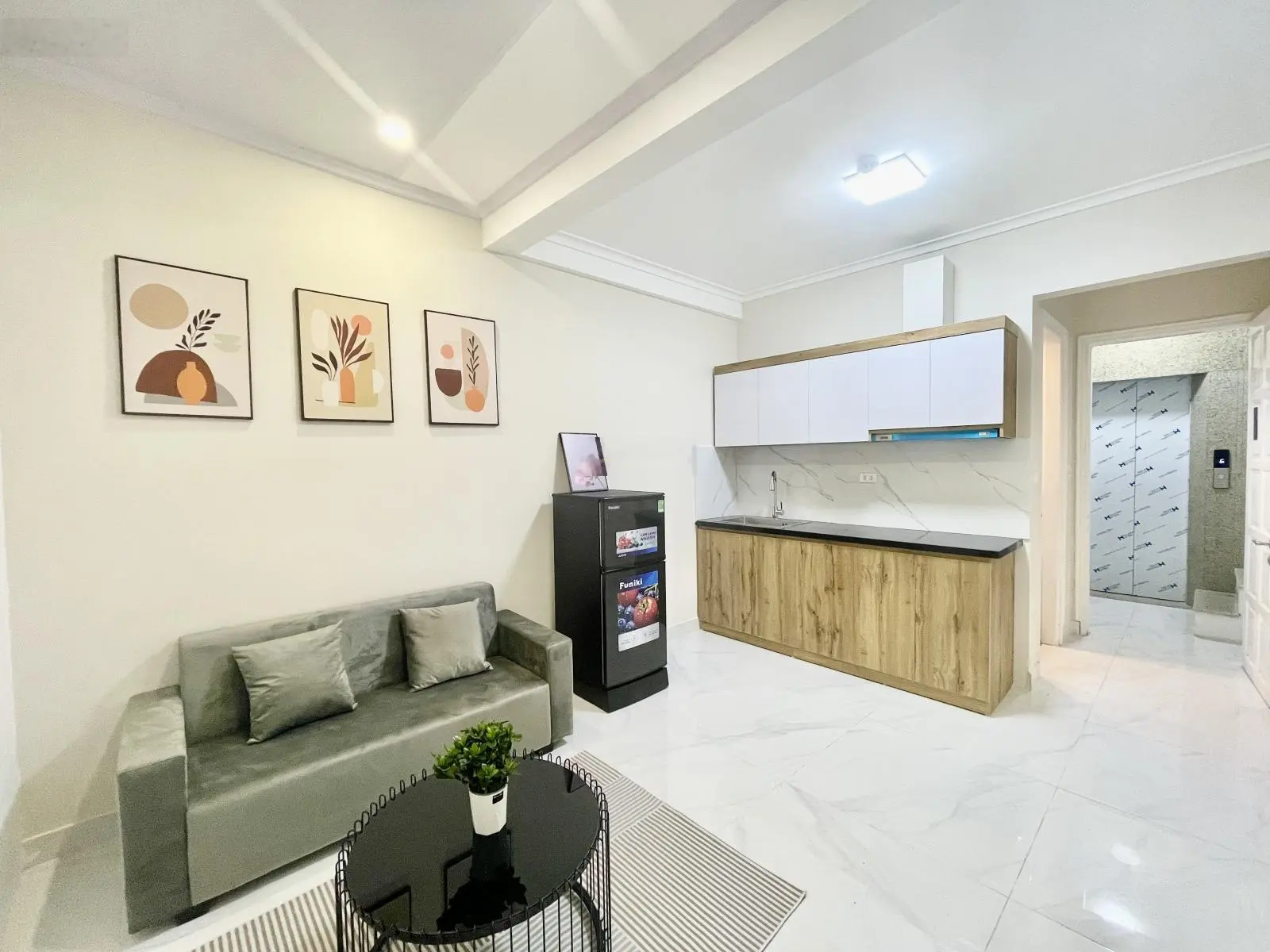 Chính chủ bán toà CCMN 11 phòng full NT, 70m2x7 tầng thang máy, lô góc, Doanh thu 800tr/năm, 14 Tỷ