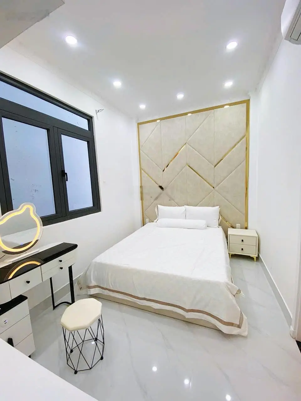 Bán nhà mới góc 2 mặt tiền-khu dân cư-huỳnh tấn phát-nhà bè