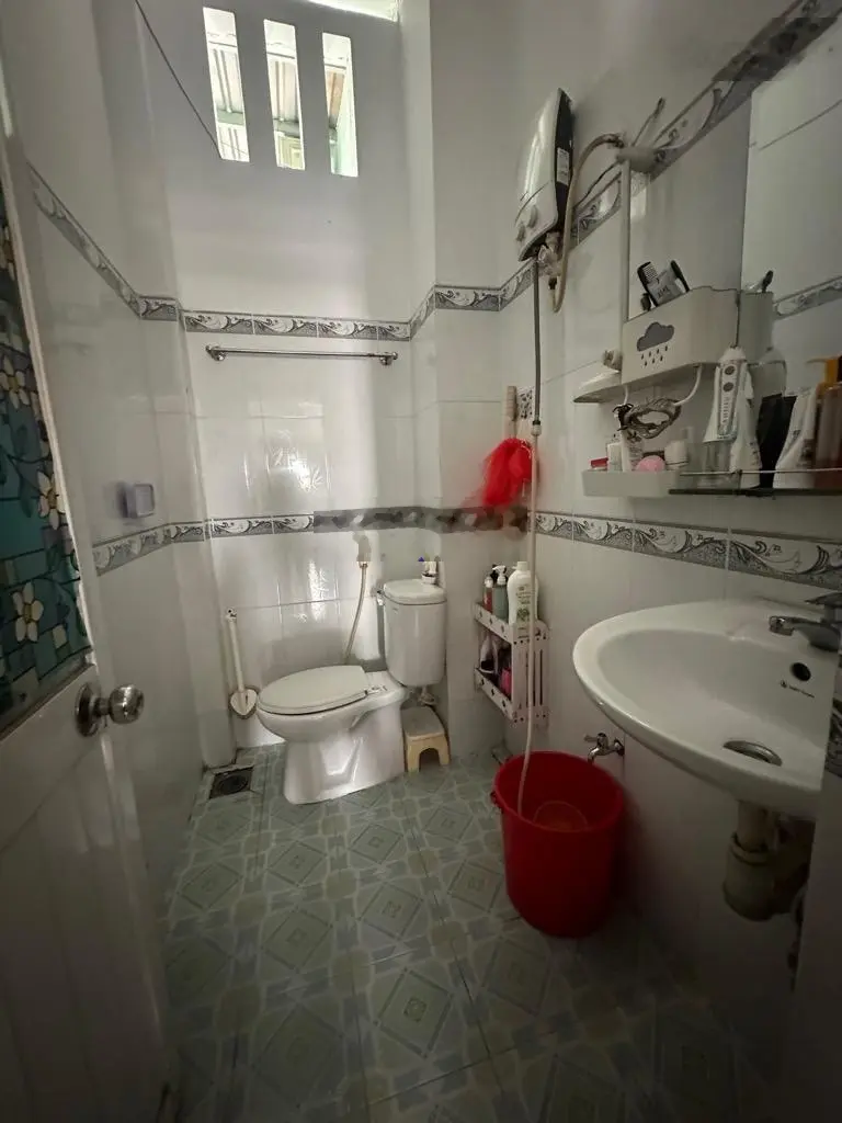 Cần bán gấp hẻm ô tô 6 mét sát mặt tiền đường