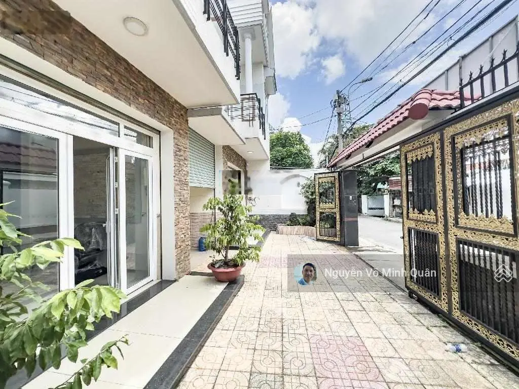 Biệt thự mặt tiền thị trấn Hóc Môn. Ngay chợ Hóc Môn. DT 11mx35m. 385m2. 3 tầng. Nhỉnh 12tỷ TL