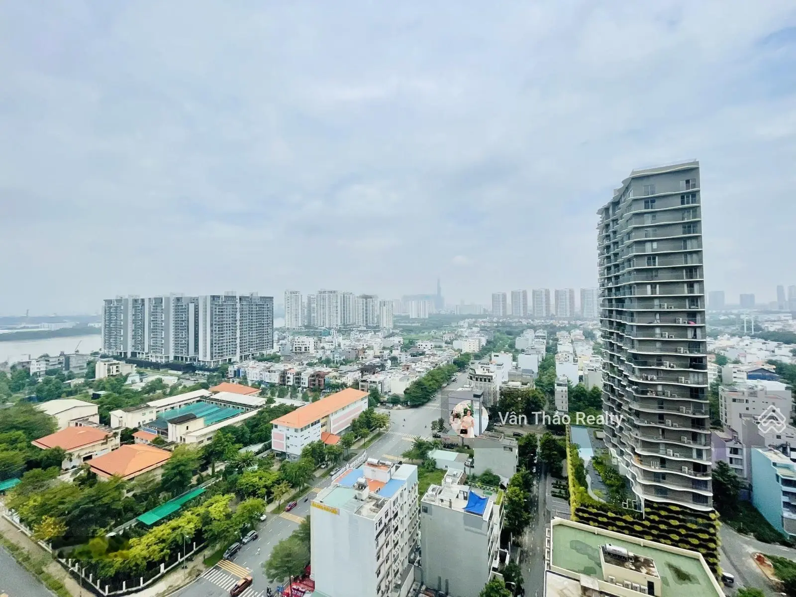 (Duplex 3PN - nhà thô) Bán nhanh căn hộ Duplex Feliz En Vista Quận 2 - nhà thô - tùy ý hoàn thiện