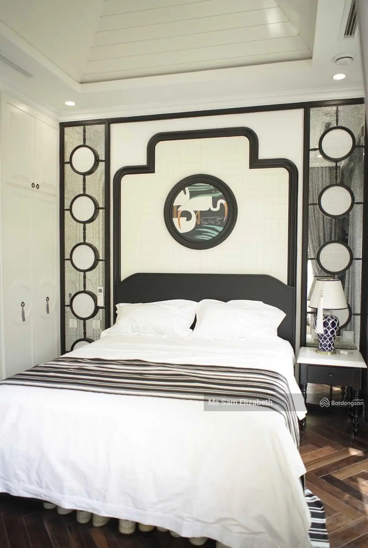 Garden Villa sân vườn - 3 phòng ngủ + 1 maid - DT 254m2 - giá 38 tỷ - full nội thất indochine