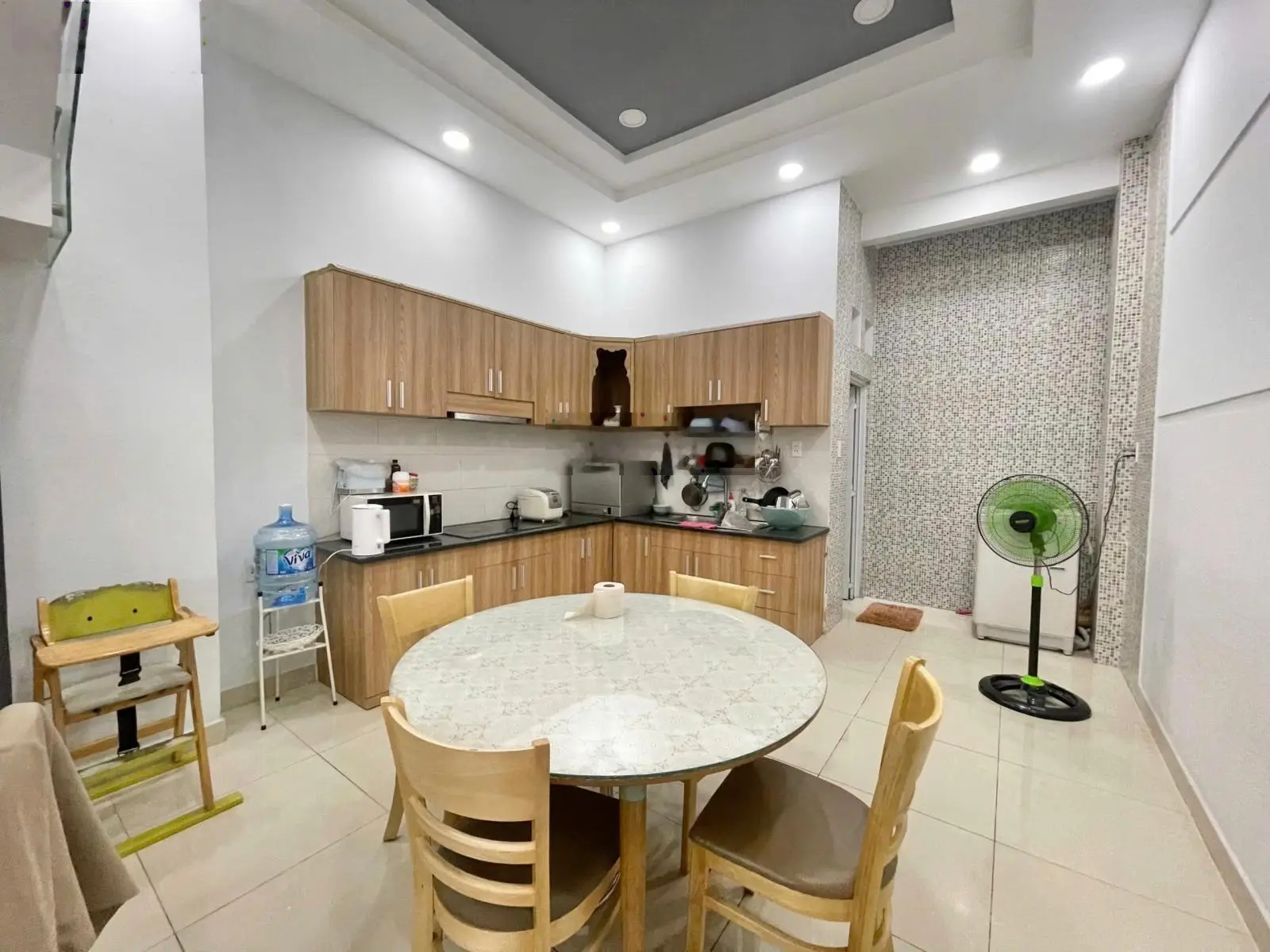 Cần bán gấp nhà ngay gần ql 13 và vạn phúc city : 0933352944
