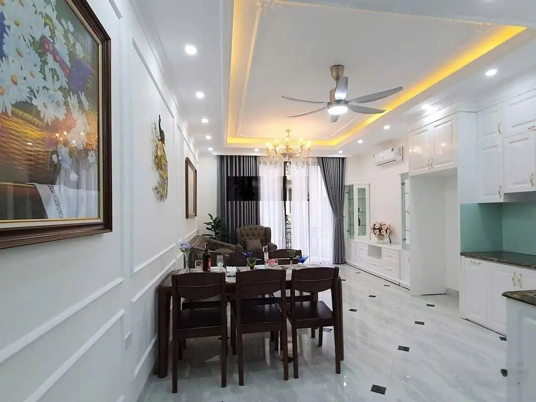 Bán nhà Quang Trung - Hà Đông, phân lô, ô tô, 5 tầng thang máy, 50m2, MT 5m, giá 8.8 tỷ