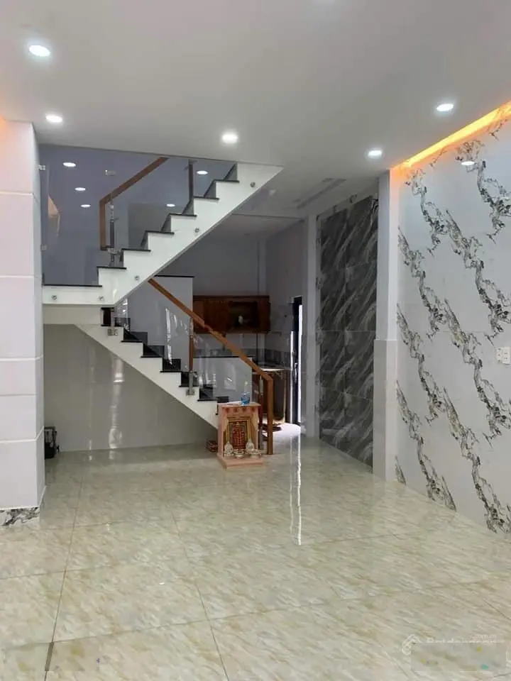 Nhà mới sửa lại 1T2L bán gấp đường Hồ Bá Kiện 48,7m2 gần chợ sỉ thuốc, sổ sẵn