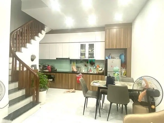 +THƯỢNG THANH-LB-dt 33m2-5t nhỉnh 5tỷ CẦN BÁ.N NHANH -căn n.h.à