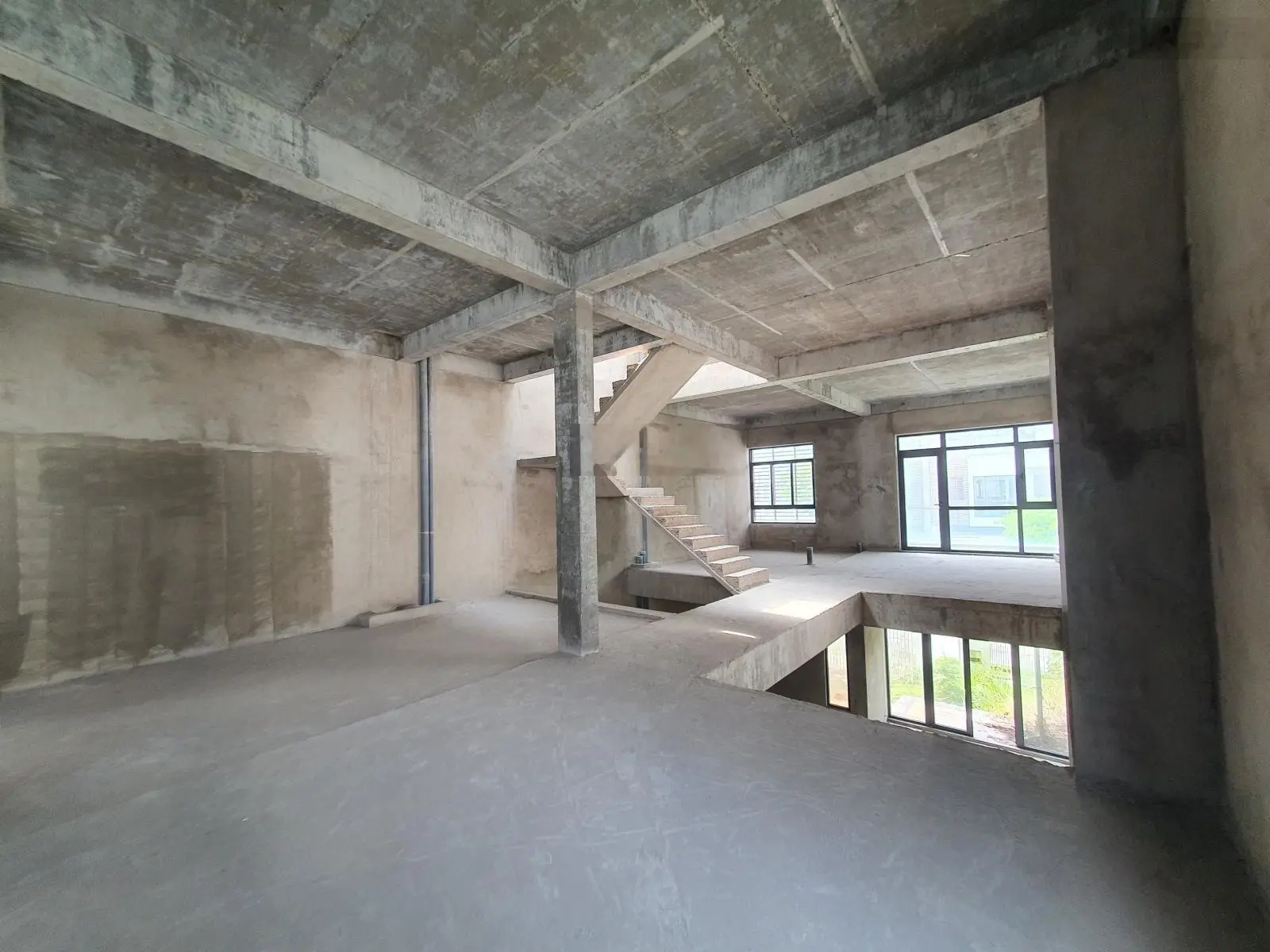 Bán nhà biệt thự Phố Đông Village, DT 9,5x20m, hướng Đông Nam, trệt + 2 lầu, sổ hồng